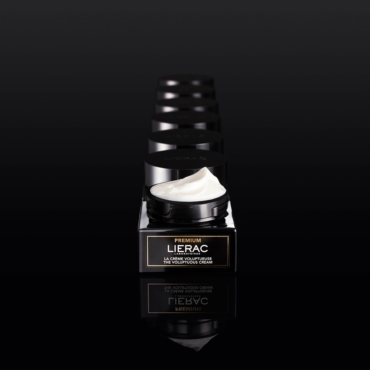 Premium The Voluptuous Cream